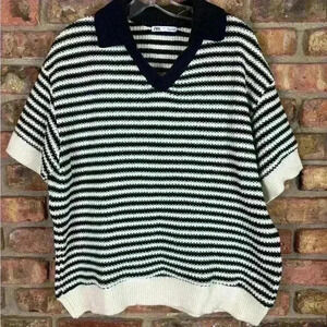 Zara Short Sleeve Knitted Sweater - black & cream size L